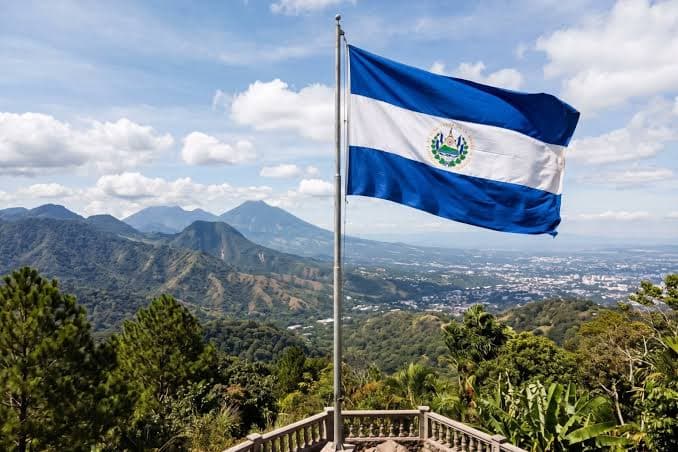 National Palace in San Salvador with a Salvadoran flag in the plaza